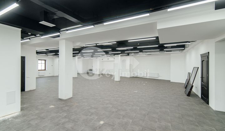 Офис, Центр, Б. П. ХАЖДЕУ