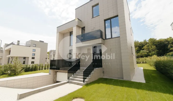 Дом, Ботаника, ПЭШУНИЛОР