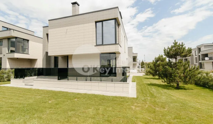 Дом, Ботаника, ПЭШУНИЛОР