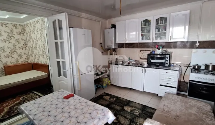 Квартира, ЯЛОВЕНЫ