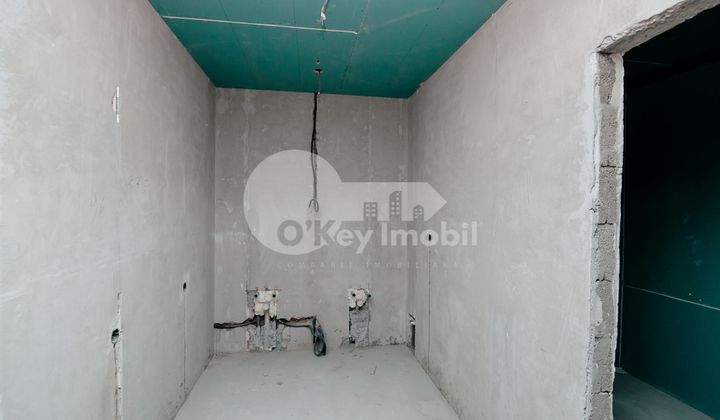 Oficiu, Centru, MIHAI EMINESCU