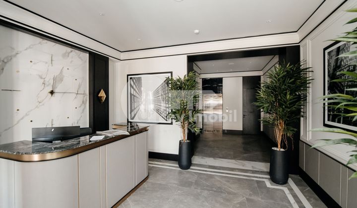 Oficiu, Centru, MIHAI EMINESCU