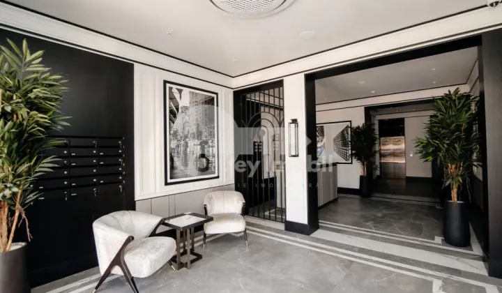 Oficiu, Centru, MIHAI EMINESCU