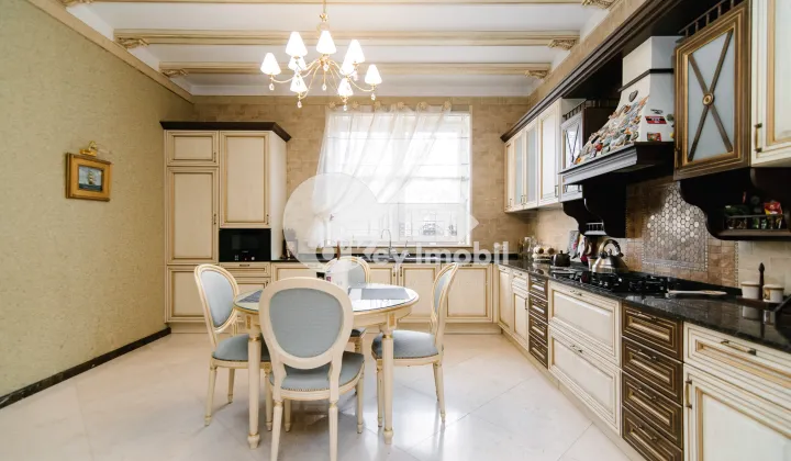 Casă, Telecentru, DRUMUL VIILOR