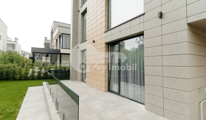 Casă, Botanica, PĂȘUNILOR