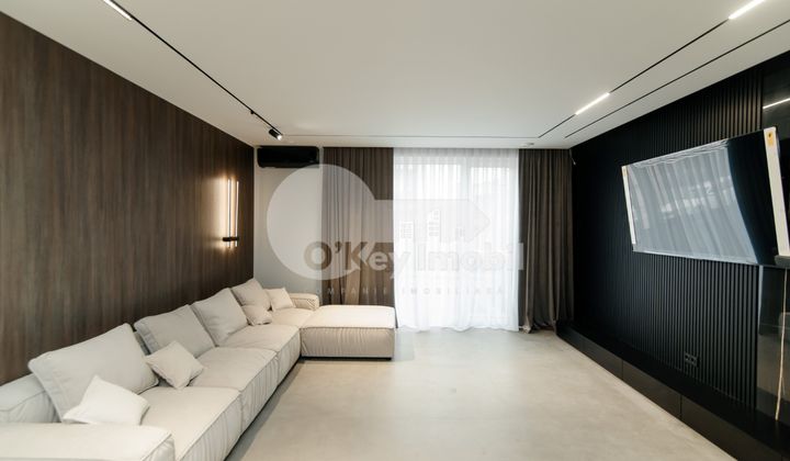 Casă, Botanica, PĂȘUNILOR