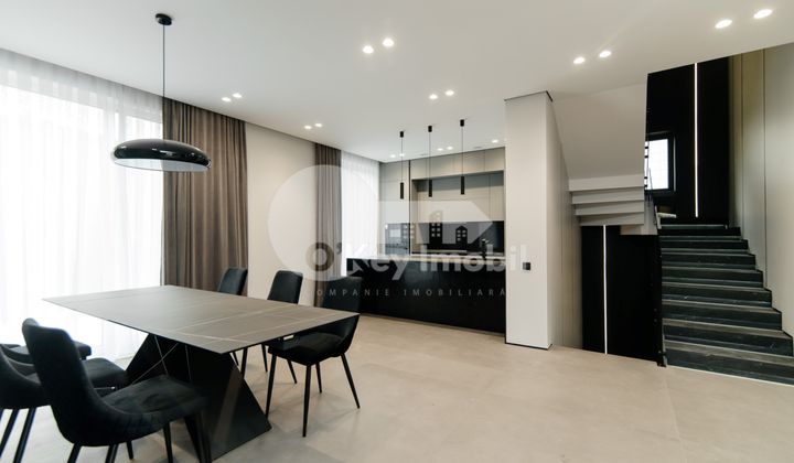 Casă, Botanica, PĂȘUNILOR