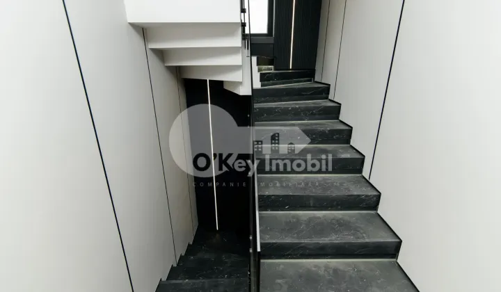 Casă, Botanica, PĂȘUNILOR