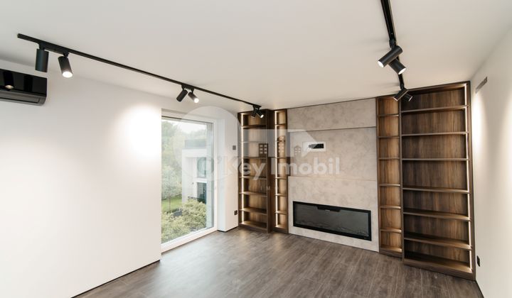 Casă, Botanica, PĂȘUNILOR