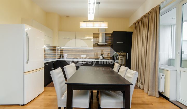 Apartament, Centru, PETRU RAREȘ