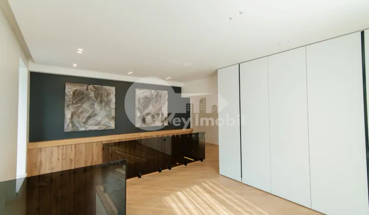 Дом, ДУМБРАВА