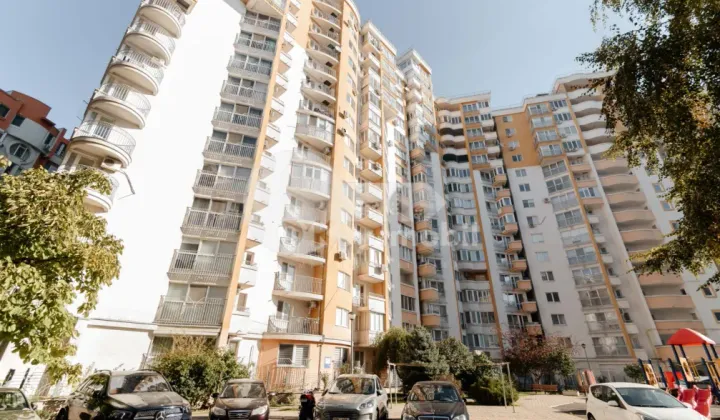 Oficiu, Centru, VALEA TRANDAFIRILOR