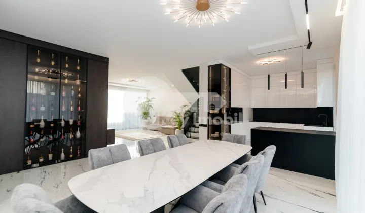 Duplex, Botanica, PĂȘUNILOR