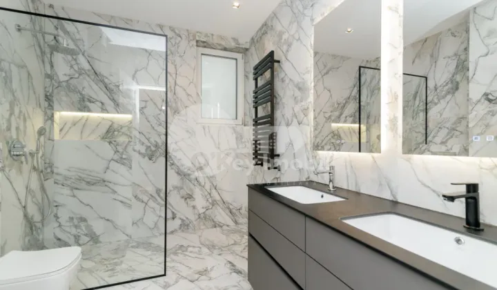 Дуплекс, Ботаника, ПЭШУНИЛОР