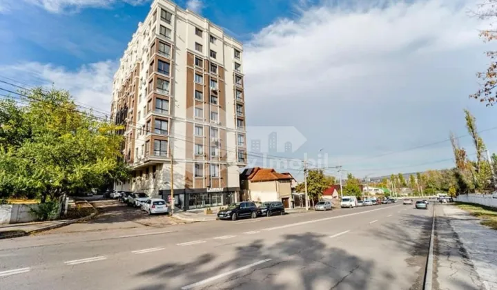 Квартира, Ботаника, БУРЕБИСТА