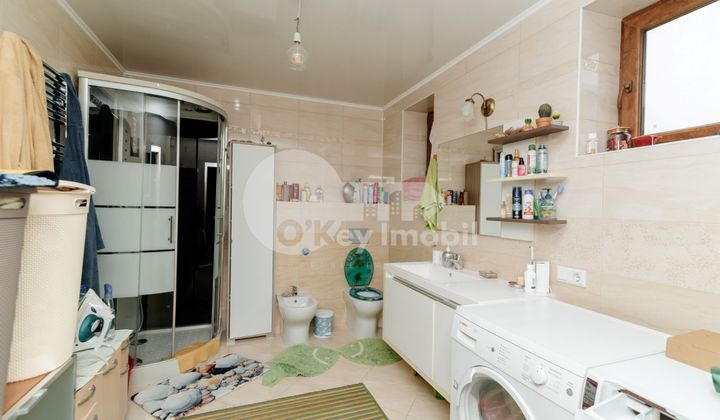 Дом, БУЮКАНЫ