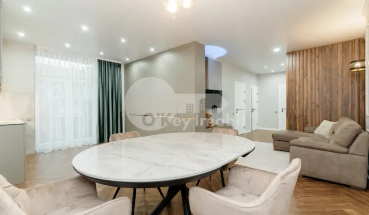 Apartament, Centru, PETRU MOVILĂ