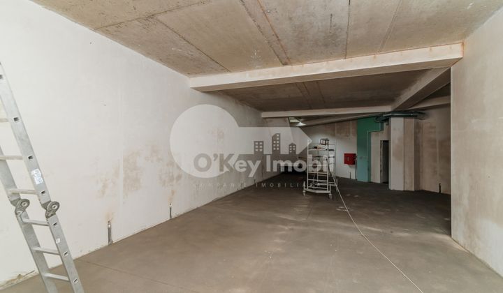 Spațiu comercial, DUMBRAVA