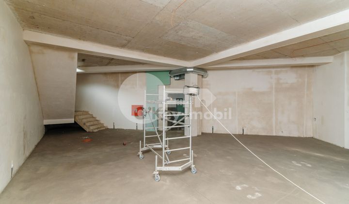 Spațiu comercial, DUMBRAVA