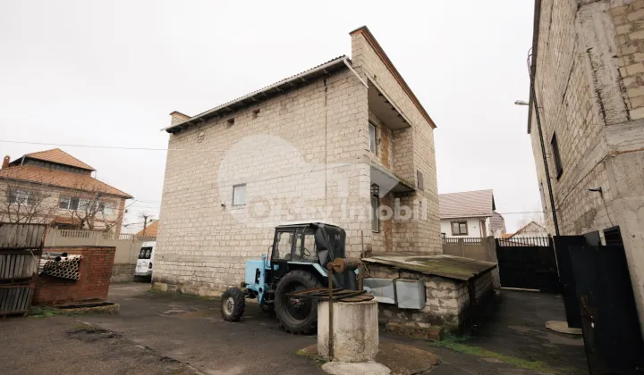 Spațiu comercial, STĂUCENI