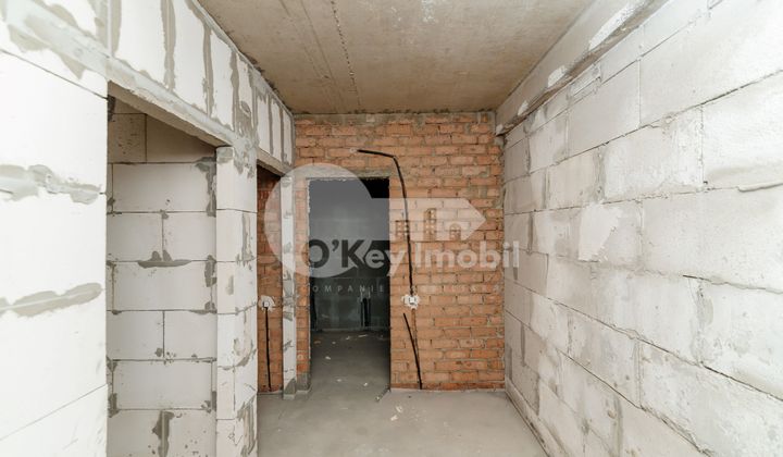 Apartament, STRĂȘENI