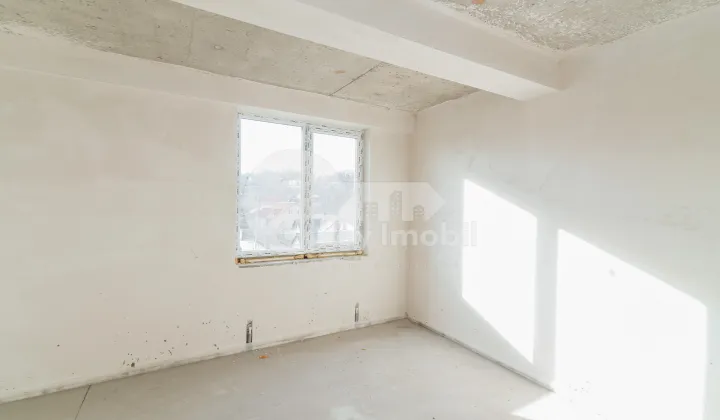 Apartament, STRĂȘENI