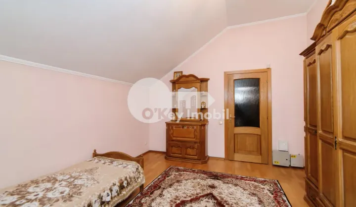 Casă, Buiucani, PARIS