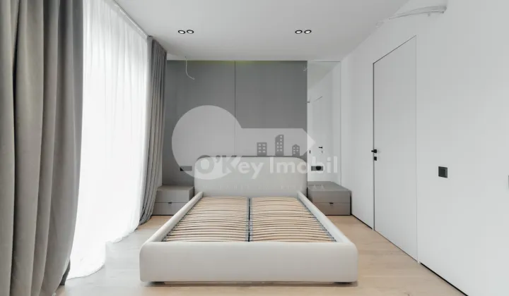 Casă, Centru, LACULUI