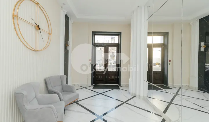 Офис, Центр, ВЕРОНИКА МИКЛЕ