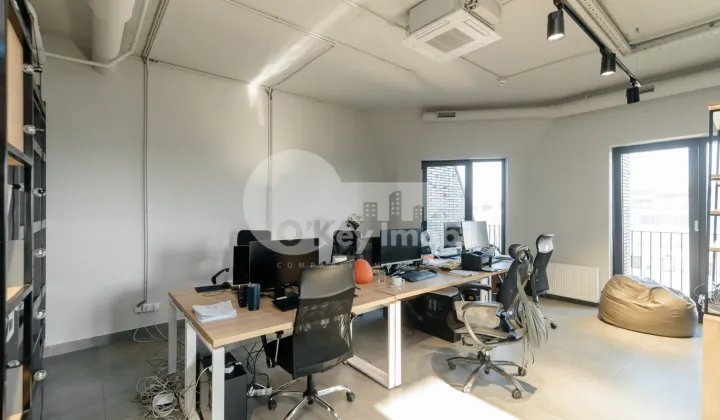 Офис, Центр, ВЕРОНИКА МИКЛЕ