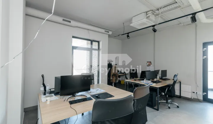 Офис, Центр, ВЕРОНИКА МИКЛЕ