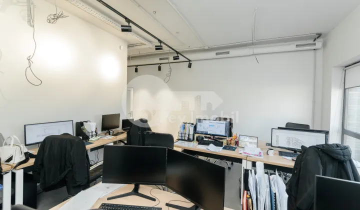 Офис, Центр, ВЕРОНИКА МИКЛЕ