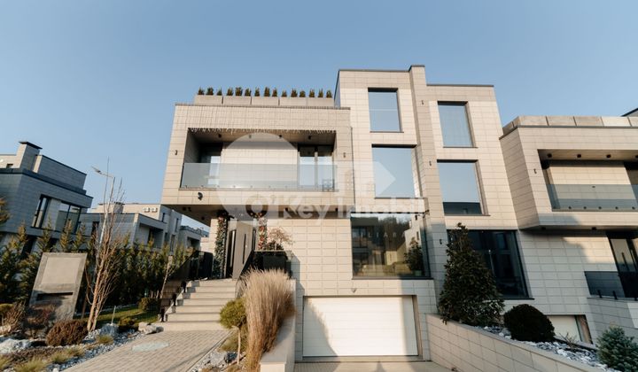 Дом, Ботаника, ПЭШУНИЛОР