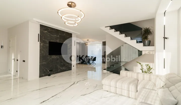 Дом, Ботаника, ПЭШУНИЛОР