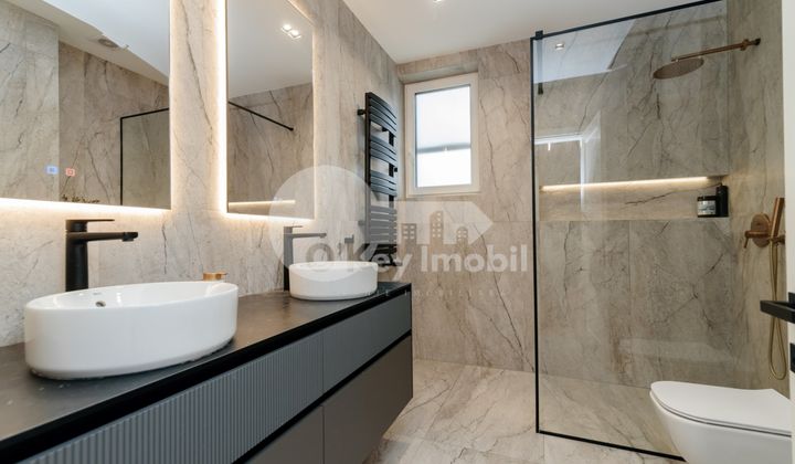 Дом, Ботаника, ПЭШУНИЛОР