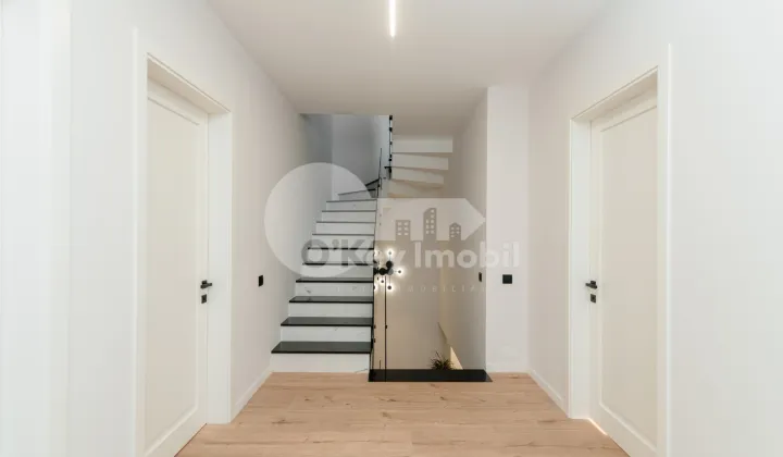 Дом, Ботаника, ПЭШУНИЛОР