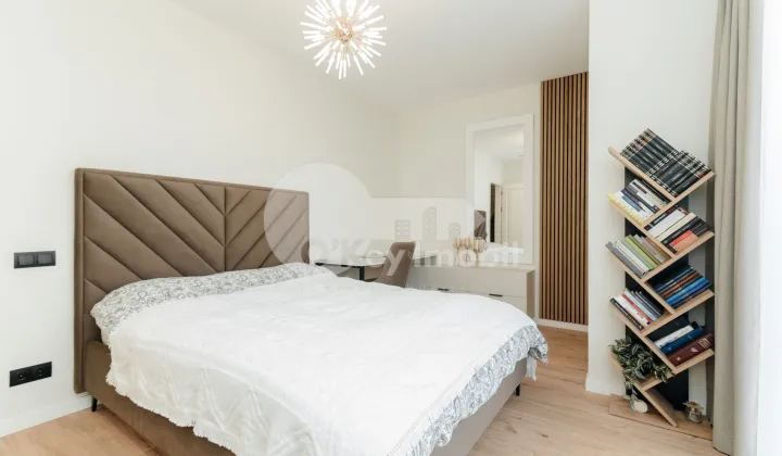 Дом, Ботаника, ПЭШУНИЛОР