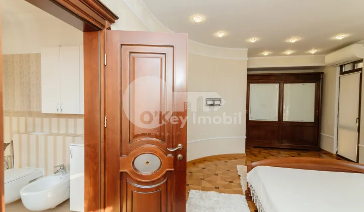 Дом, Чеканы, ДЖИНТА ЛАТИНЭ