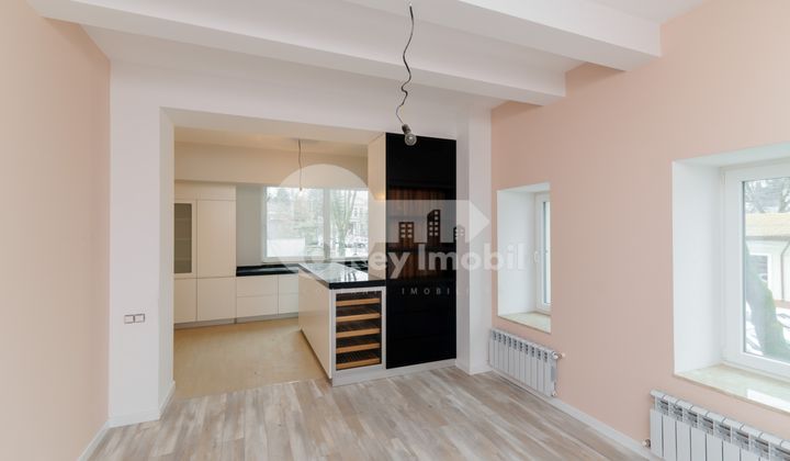 Офис, Центр, СФАТУЛ ЦЭРИЙ