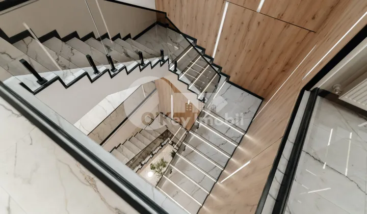 Комм. помещение, Центр, ТИГИНА