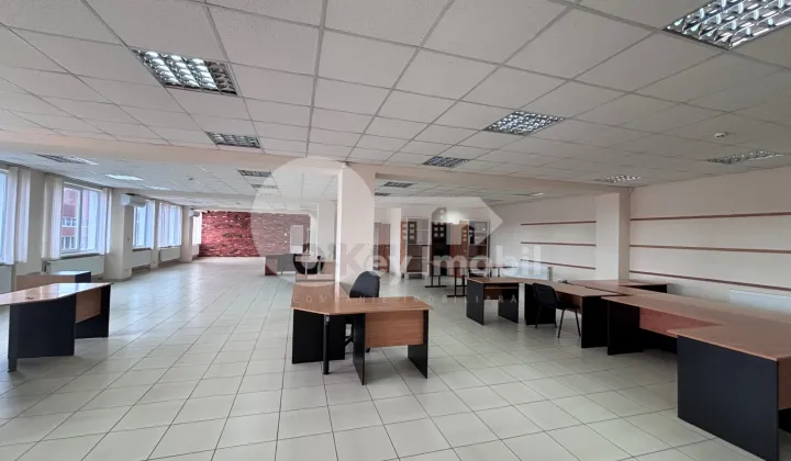 Офис, Буюканы, КОЛУМНА