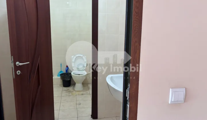 Офис, Буюканы, КОЛУМНА