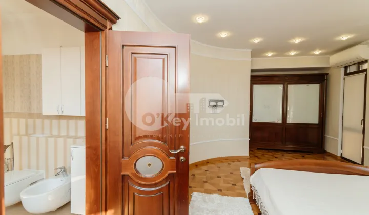 Дом, Чеканы, ДЖИНТА ЛАТИНЭ