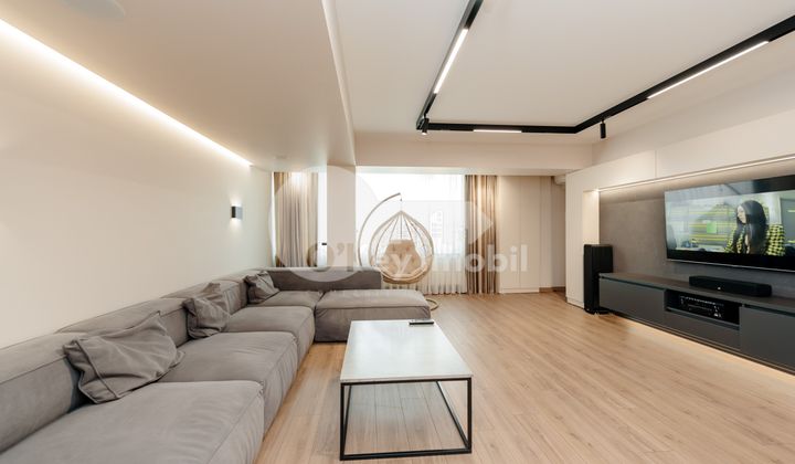 Apartament, Centru, PETRU RAREȘ