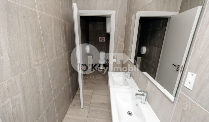 Oficiu, Centru, LEV TOLSTOI