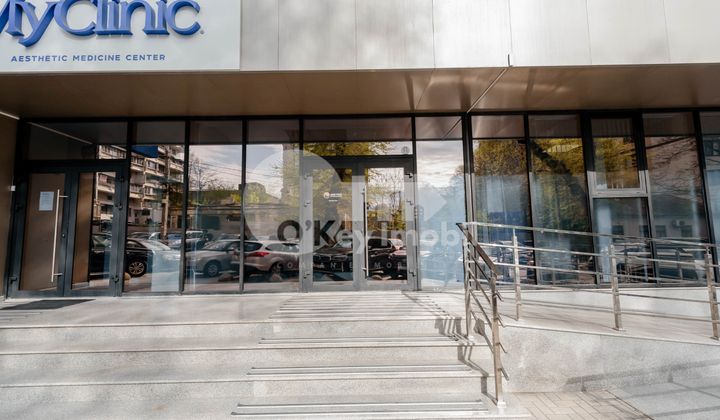 Oficiu, Centru, LEV TOLSTOI