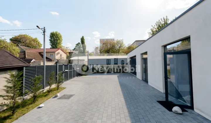 Casă, Centru, CAIȘILOR