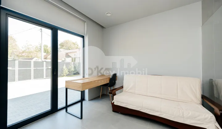 Casă, Centru, CAIȘILOR