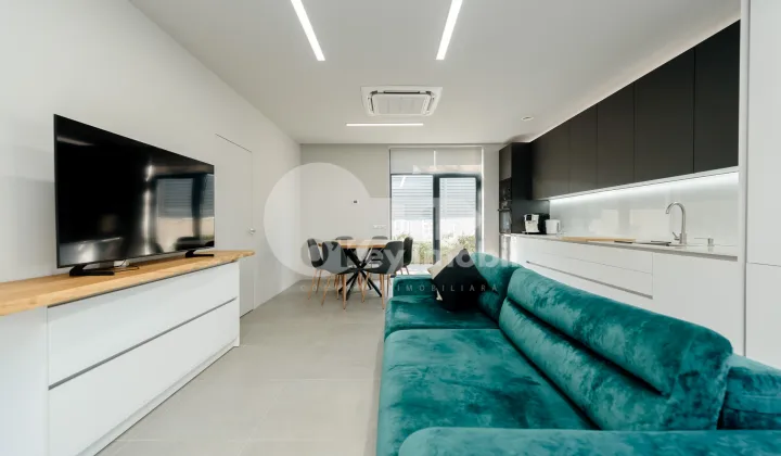 Casă, Centru, CAIȘILOR