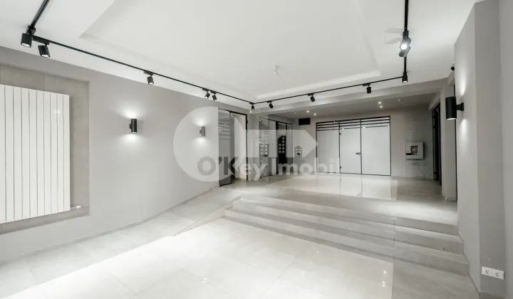 Комм. помещение, Центр, М. ВАРЛААМ